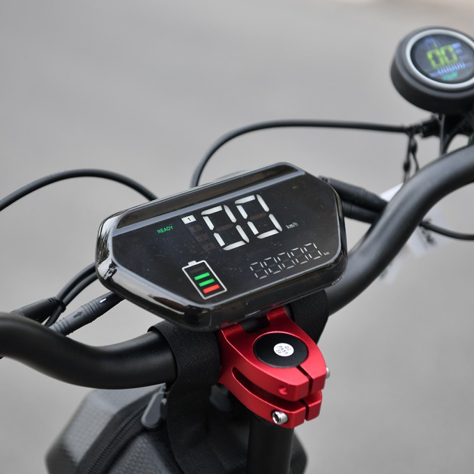 Terénní elektrokoloběžka AERIUM H5600 černá
