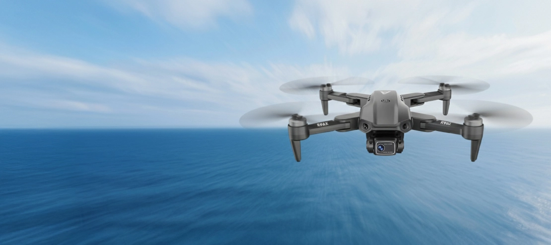 Dron s kamerom